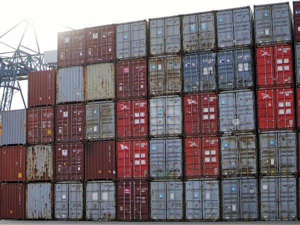 mylene2401-container-6843180_1920