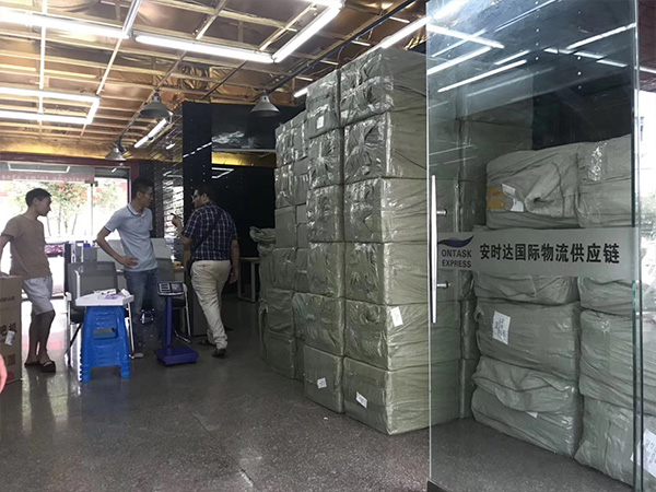 安時達(dá)為您盤點(diǎn)公共倉庫的四大優(yōu)勢有哪些