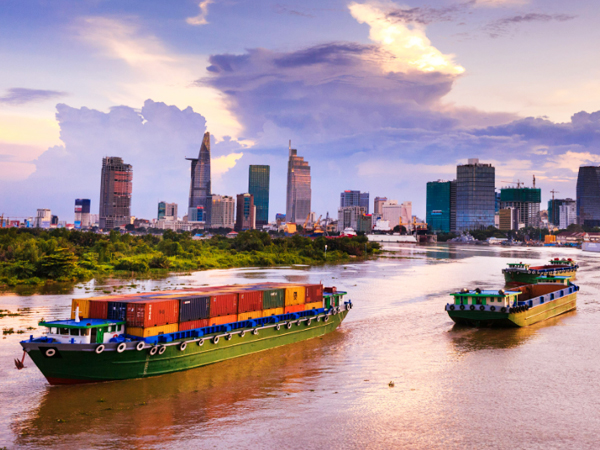 安時(shí)達(dá)中東跨境物流，什么貨走海運(yùn)比較好？